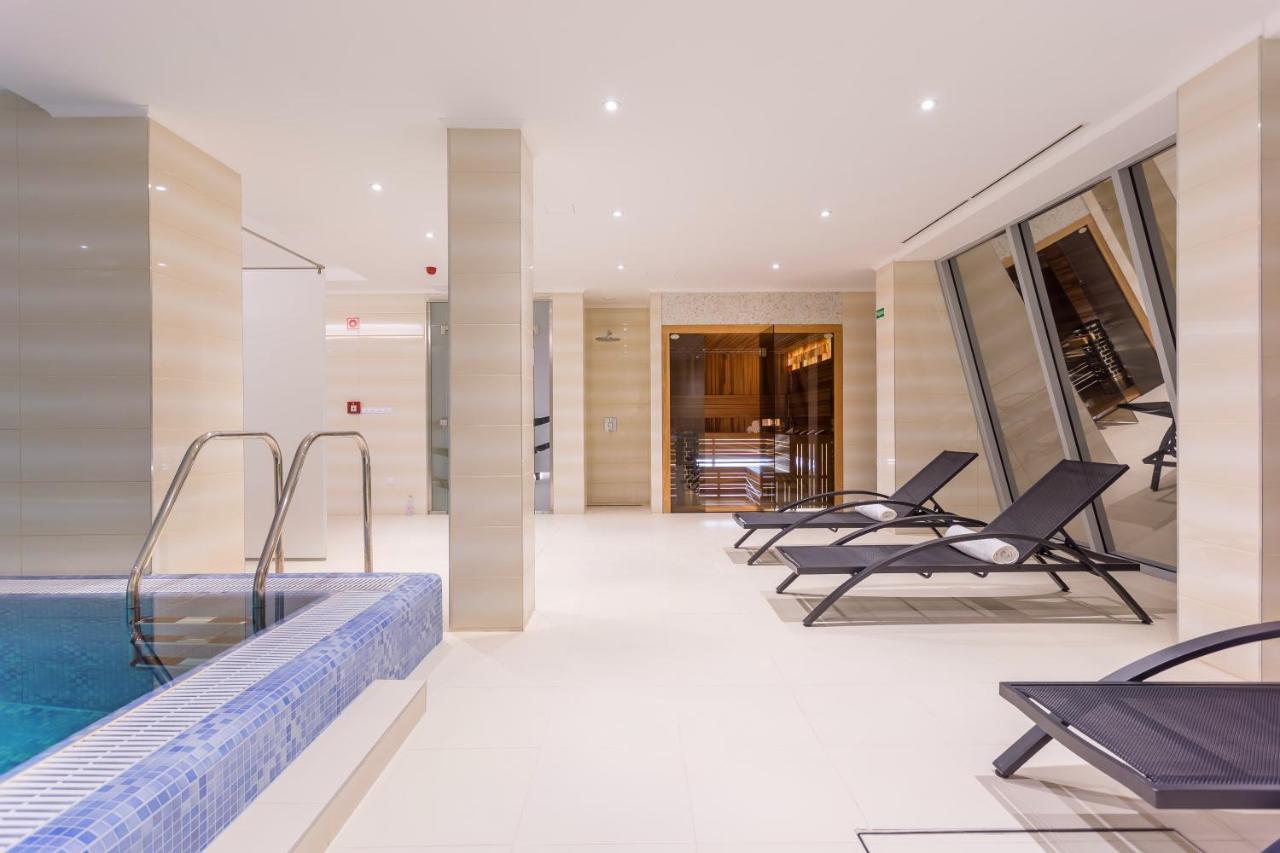 Outlet Hotel Polgár Dış mekan fotoğraf