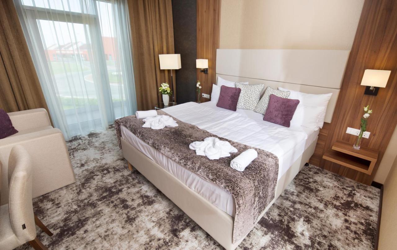 Outlet Hotel Polgár Dış mekan fotoğraf